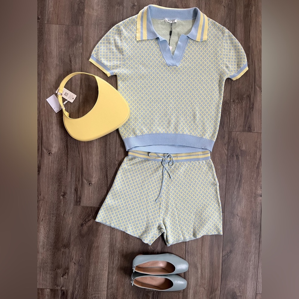 Beautiful Vigoss Pastel Knit Top and Shorts Set